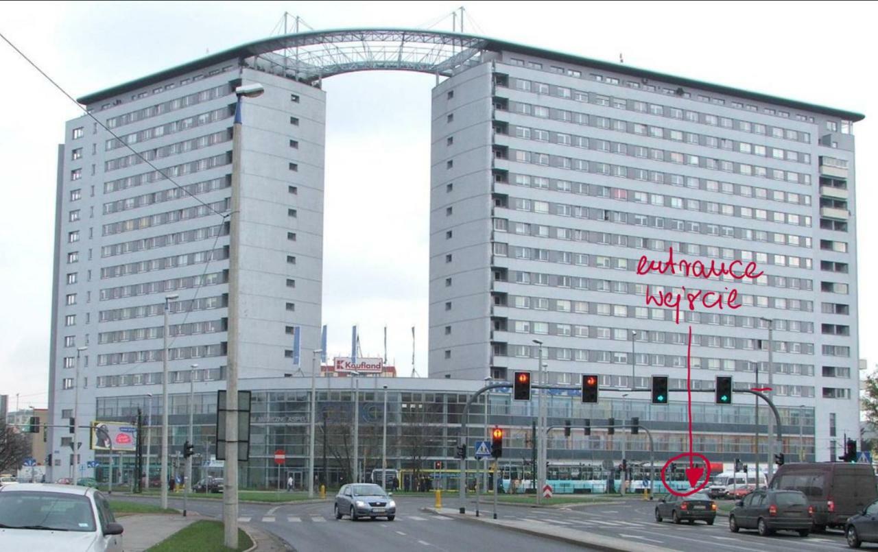 Sunny 1 Room Apartment With The View Over Cracow คราคูฟ ภายนอก รูปภาพ