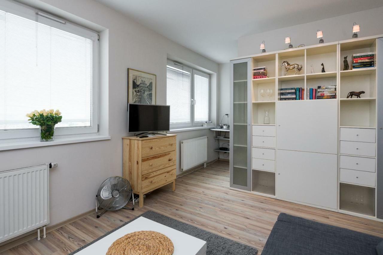 Sunny 1 Room Apartment With The View Over Cracow คราคูฟ ภายนอก รูปภาพ